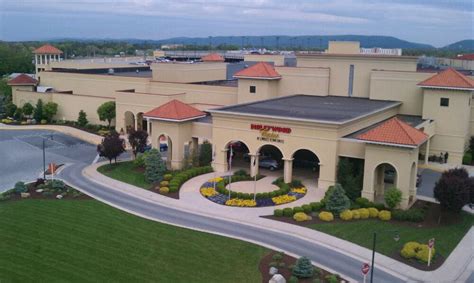 Charles town hollywood casino - Help your guests make their time more stress-free by reserving rooms for them at the nearby Inn at Charles Town. We’re located in the beautiful Shenandoah Valley near historic Harpers Ferry and conveniently close to Baltimore, MD, and Washington, DC. Call Nicholas Garnett at 304-724-4691 or email Nicholas.Garnett@pennentertainment.com. 